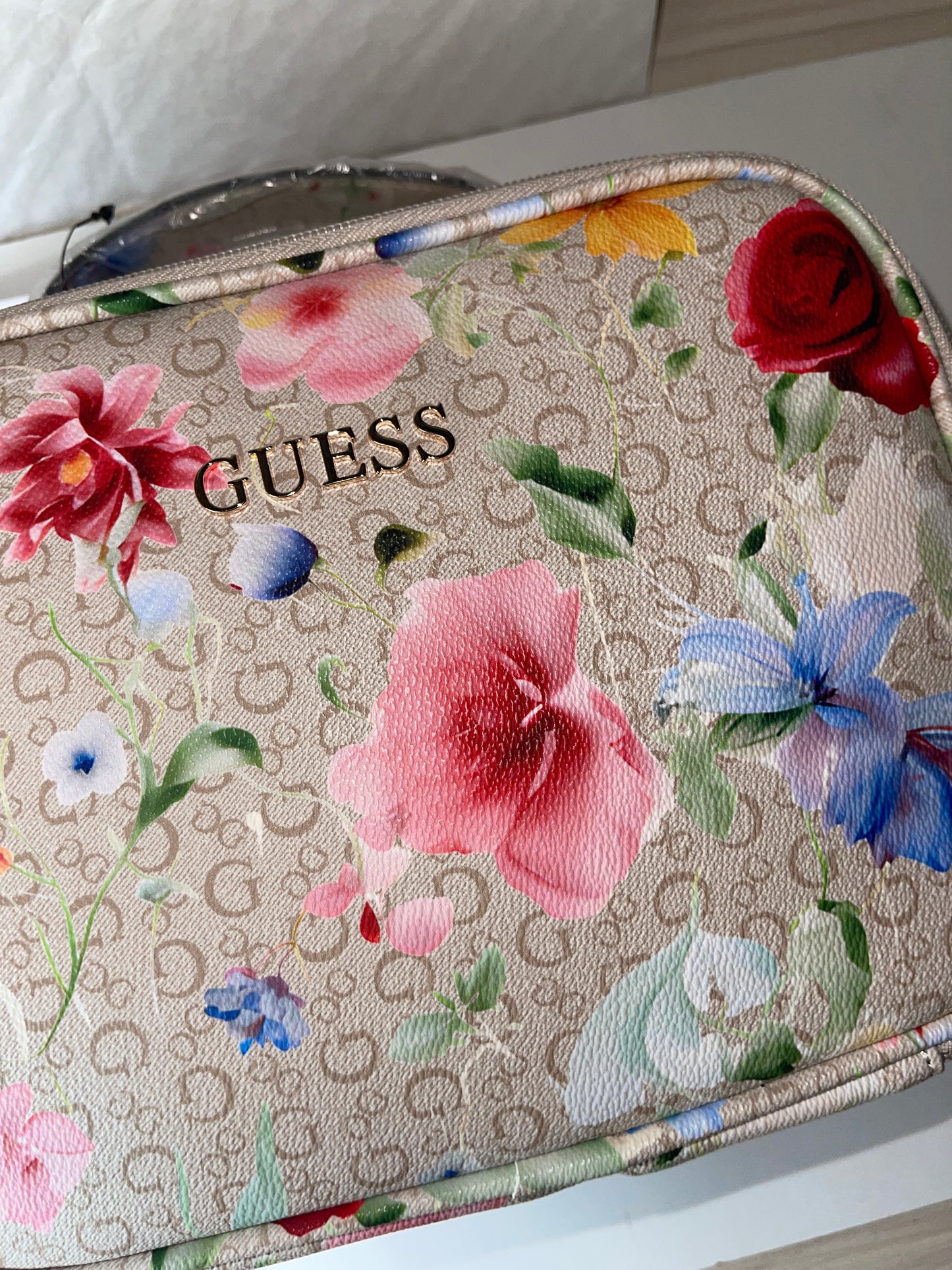 Guess Large Cosmetic Bag