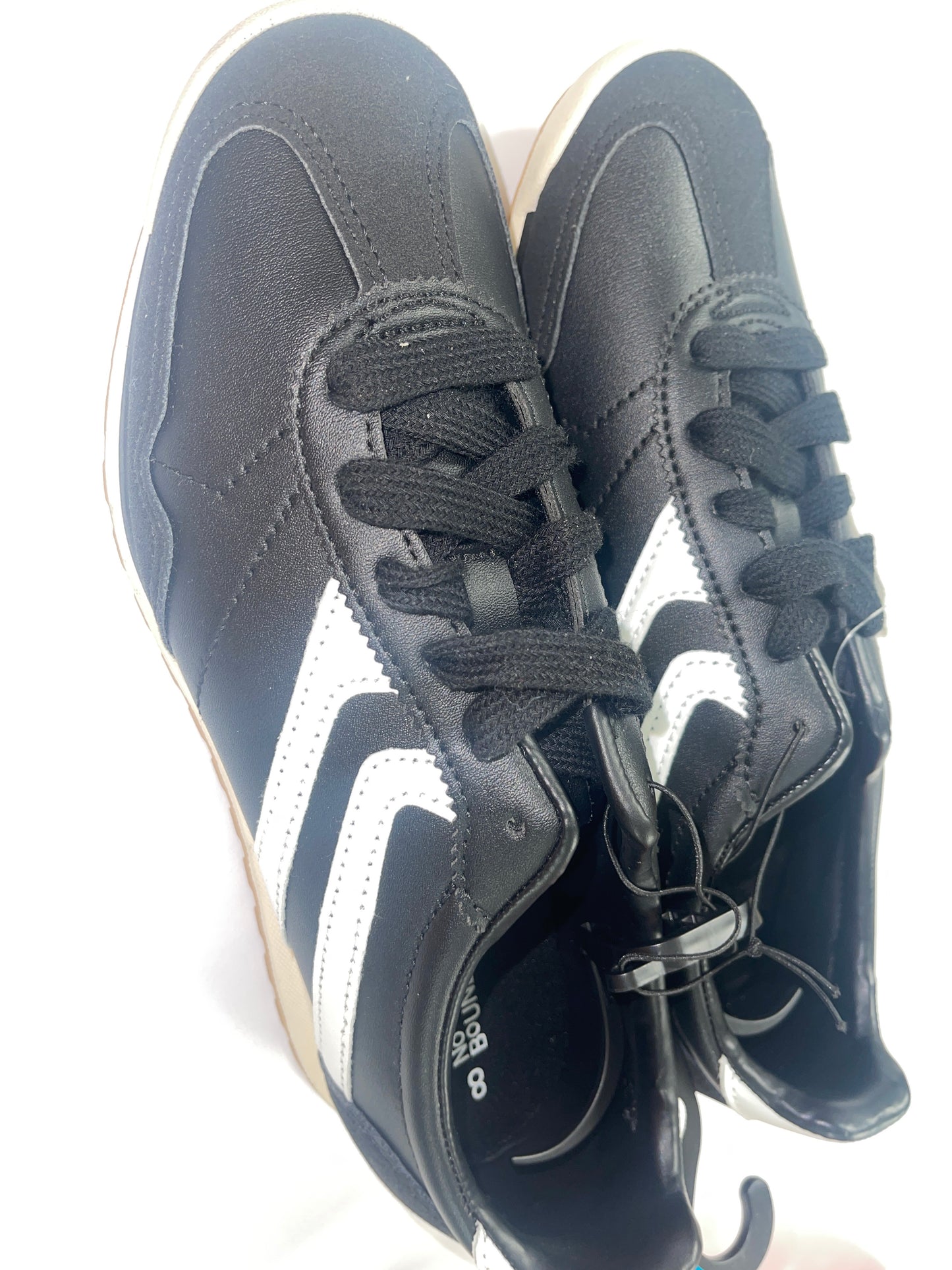 No Boundaries Women’s Sneakers