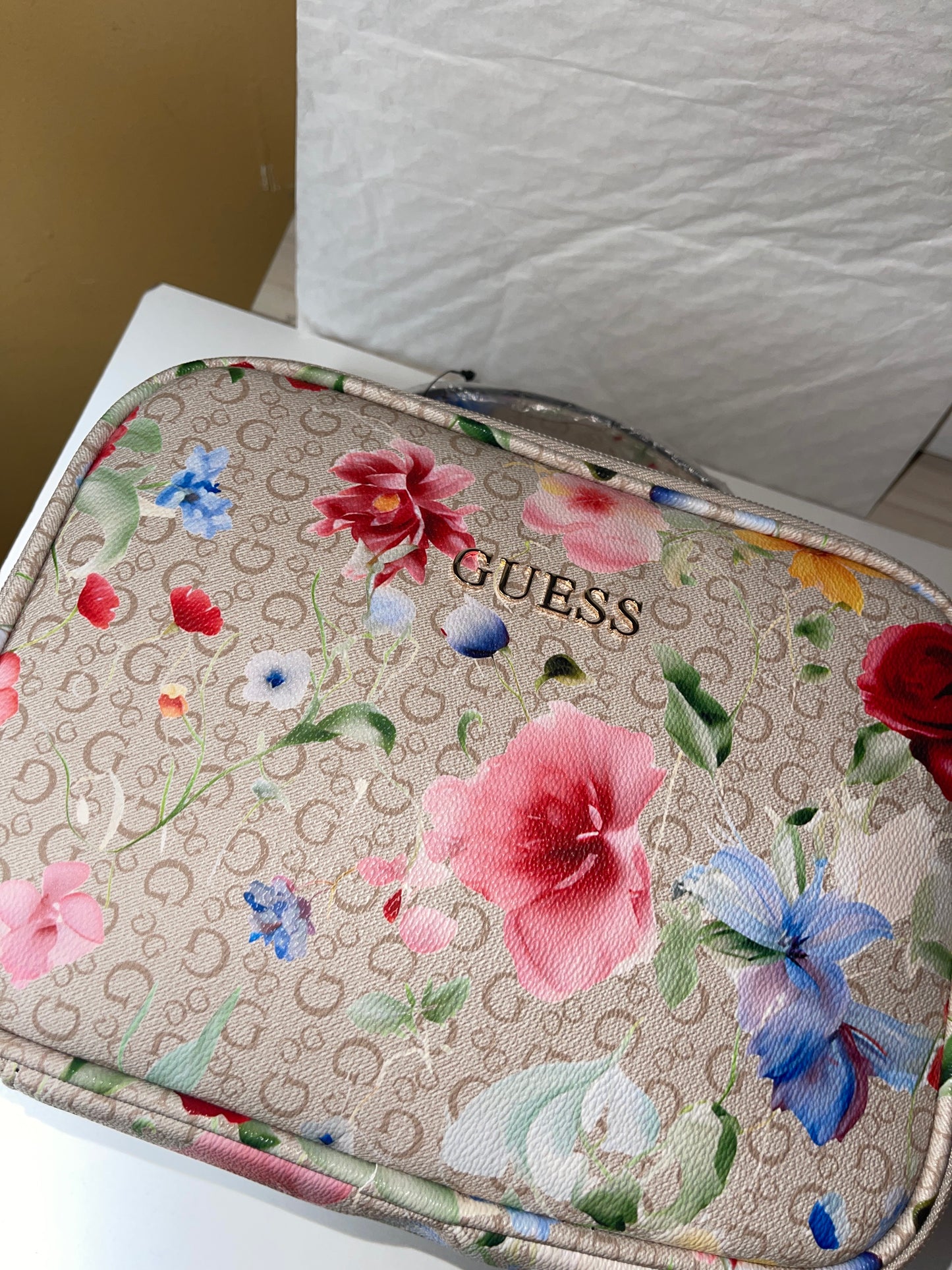 Guess Large Cosmetic Bag